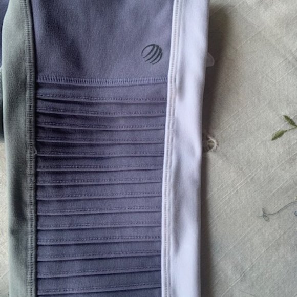 Lavender  RIBBED MPG Workout Leggings - Picture 7 of 15